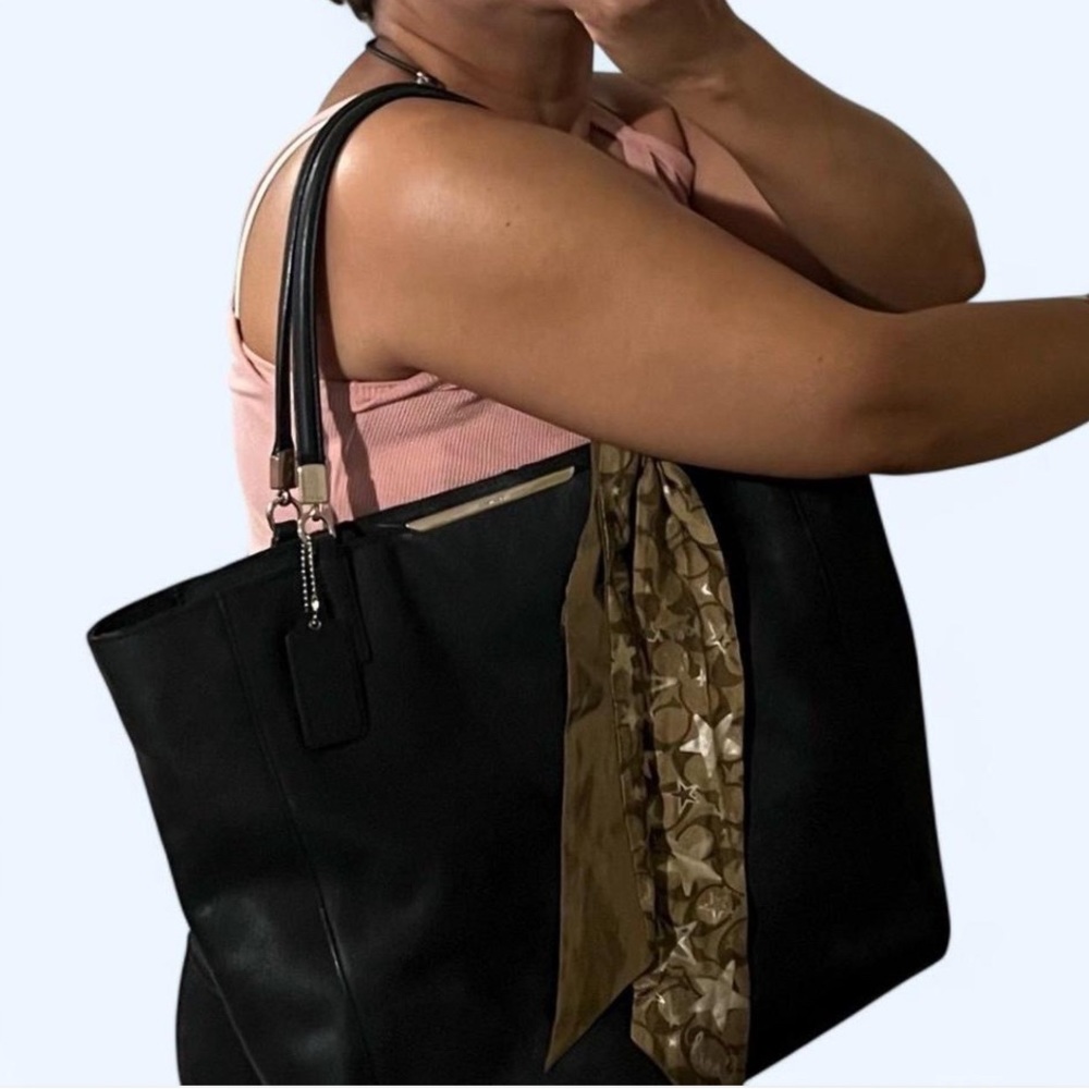 Coach 28743 Madison North South black Tote Bag in Saffiano Leather - Picture 9 of 11